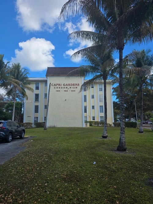 apt-307b-11925 Ne 2nd Ave, Miami, FL, 33161-6119 | Card Image