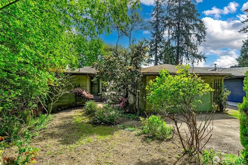 7070 94th Avenue Se, Mercer Island, WA, 98040 | Card Image