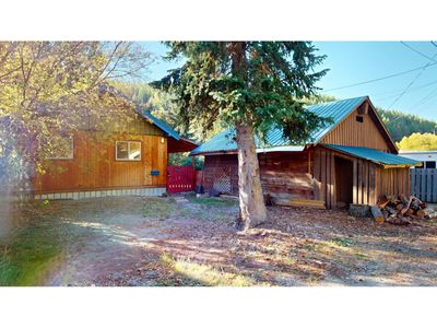 1430 Summer Rd, House other with 2 bedrooms, 1 bathrooms and 2 parking in Kimberley BC | Image 1