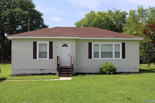 720 North St, Moulton, AL, 35650-1228 | Card Image