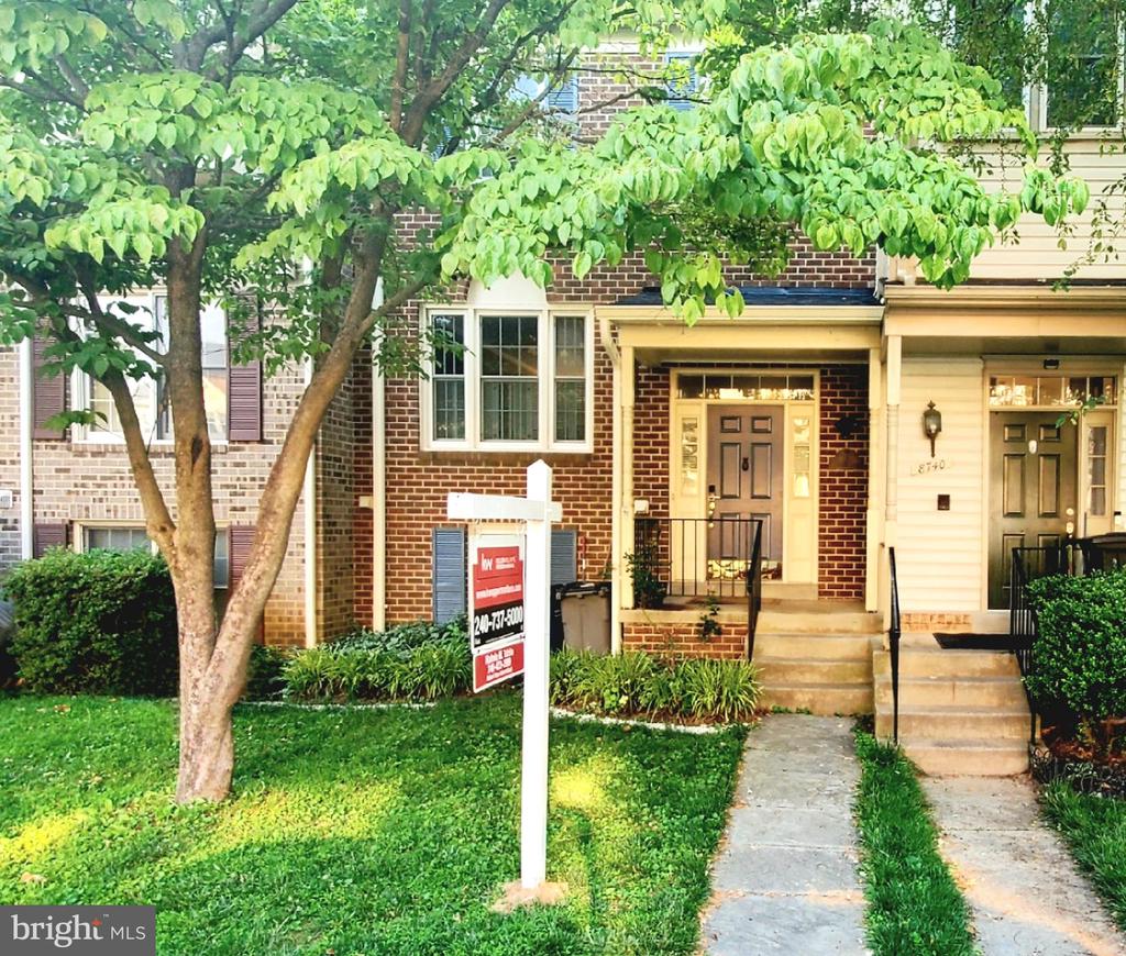 Delcris Dr, Montgomery Village, MD 20886