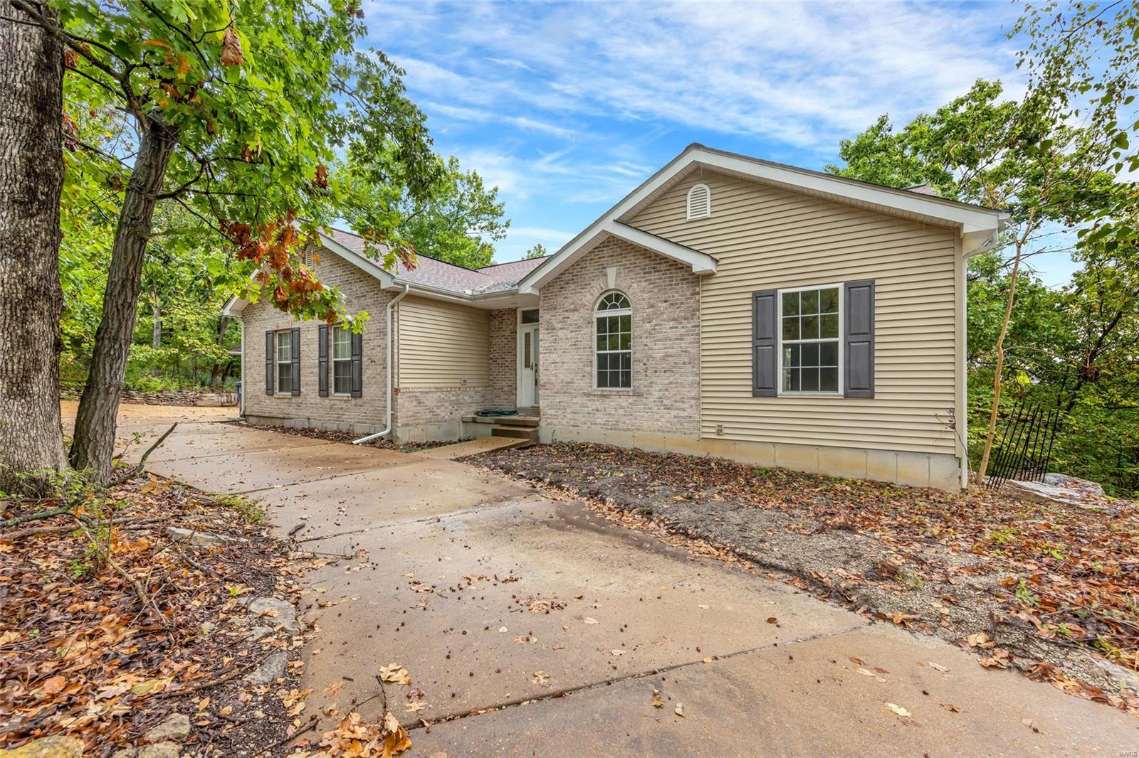 Highview Dr, Pacific, MO 63069