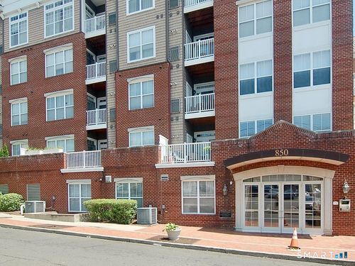 apt-526-850 E Main St, Stamford, CT, 06902-3955 | Card Image