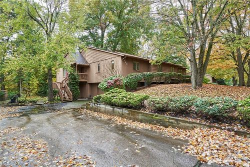 144-171 Granger Rd, Medina, OH, 44256-7312 | Card Image
