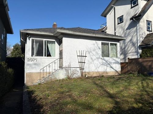 2071 E 4th Avenue, Vancouver, BC, V5N1K5 | Card Image
