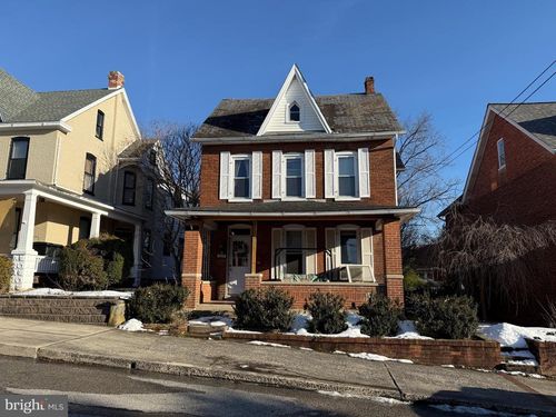 107 Garfield St, WAYNESBORO, PA, 17268-1225 | Card Image
