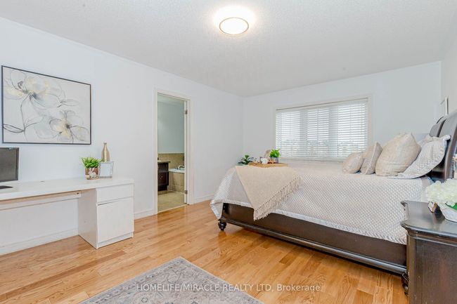 9 Dufay Rd, House attached with 4 bedrooms, 4 bathrooms and 3 parking in Brampton ON | Image 15