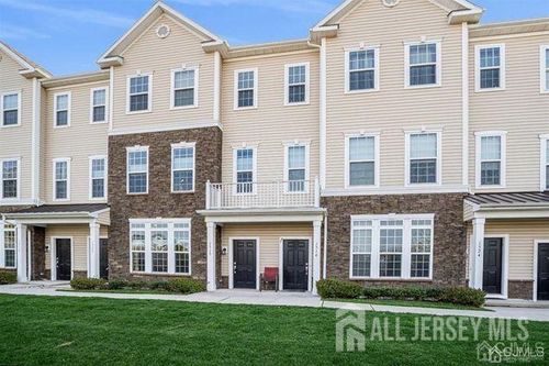 1515-1515 Hudson Cir, Highland Park, NJ, 08904-1873 | Card Image
