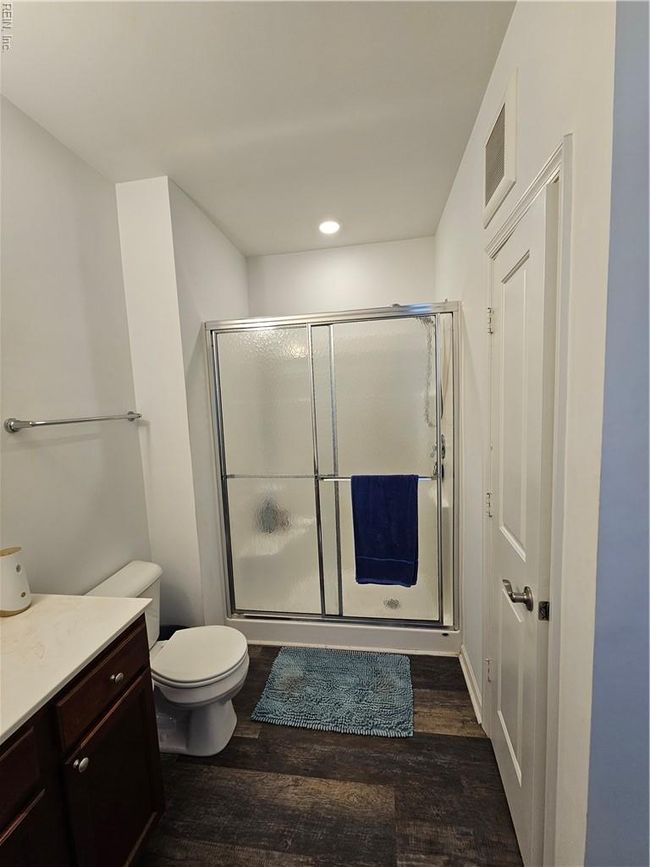 APT-206 - 4308 Hillingdon Bnd, House attached with 2 bedrooms, 2 bathrooms and null parking in Chesapeake VA | Image 18