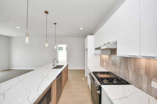 3004 Ventas Dr, Houston, TX, 77001 | Card Image