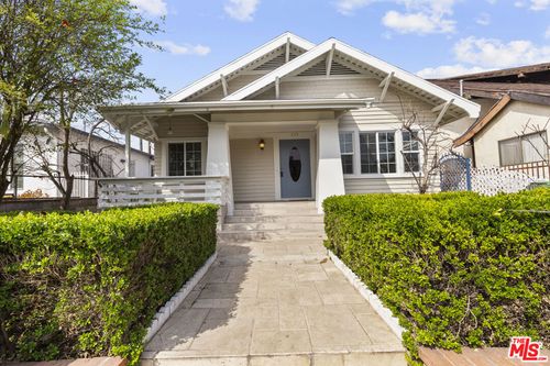 135 S Dillon St, Los Angeles, CA, 90057-1105 | Card Image