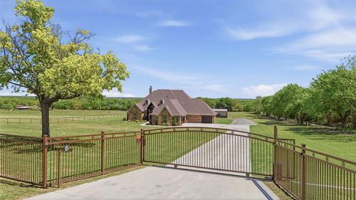 10106 Prather Road, Springtown, TX, 76082 | Card Image