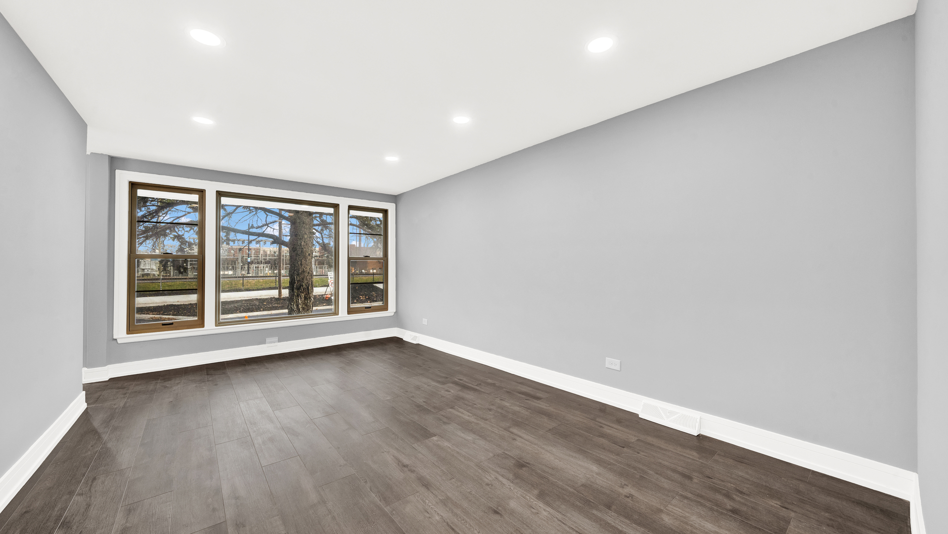Residential in Berwyn 4
