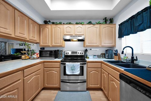 152-11666 N 28th Dr, Phoenix, AZ, 85029-5616 | Card Image