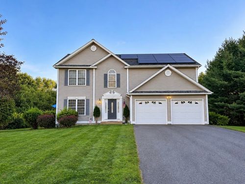11 Swenson Road, Bedford, NH, 03110 | Card Image