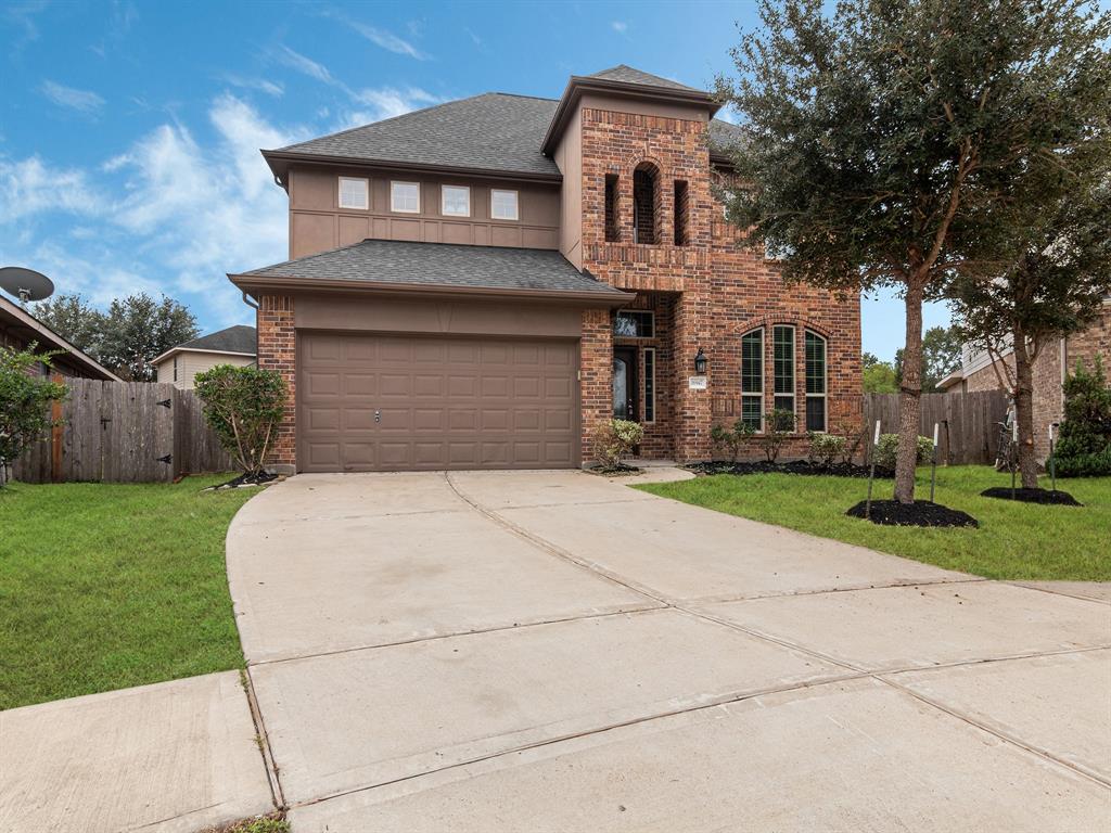 16947 Wedgeside Park, For Sale in Cypress Zoocasa