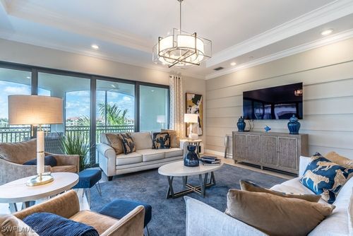 unit-301-16379 Viansa Way, NAPLES, FL, 34110-3452 | Card Image