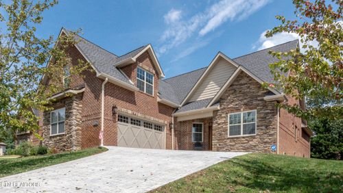 1574 Tsuga Dr, Alcoa, TN, 37701-1769 | Card Image
