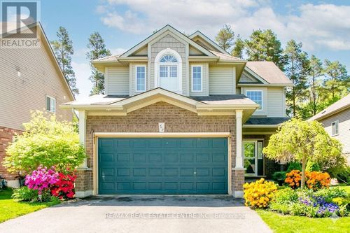 103 Armeda Clow Cres, Angus, ON, L0M1B2 | Card Image