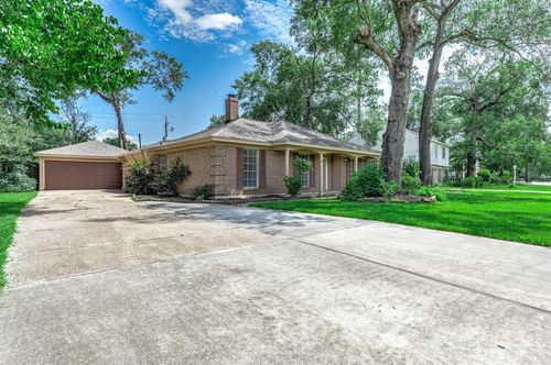 510 Shenandoah Dr, Shenandoah, TX, 77381-1040 | Card Image