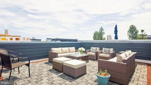 d5-520 Kater St, PHILADELPHIA, PA, 19147-2238 | Card Image