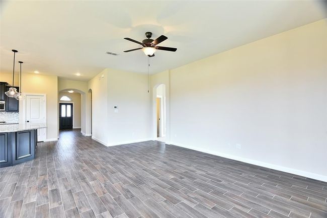 20119 Alyssa Meadows Ln, House other with 3 bedrooms, 3 bathrooms and 2 parking in Cypress TX | Image 7
