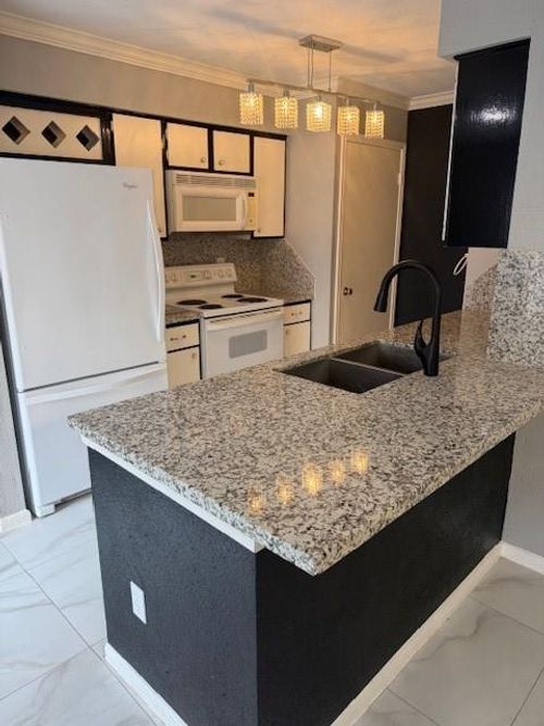 apt-69-2211 S Kirkwood Rd, Houston, TX, 77077-6137 | Card Image