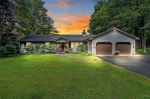 7605 Cummings Pt, Tully, NY, 13159-4415 | Card Image