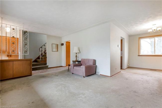 383 Forest Hill Dr, House other with 3 bedrooms, 2 bathrooms and 3 parking in Kitchener ON | Image 6