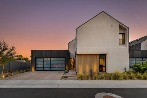 1341 E Pomelo Grove Ln, Phoenix, AZ, 85014-1868 | Card Image