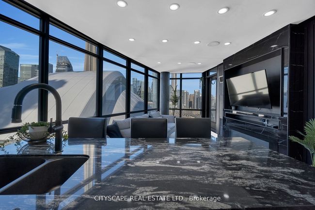 2308 - 3 Navy Wharf Crt, Condo with 3 bedrooms, 2 bathrooms and 1 parking in Toronto ON | Image 10