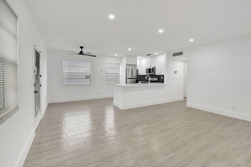 126 Burgundy C, Delray Beach, FL, 33484 | Card Image