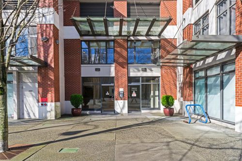 1001-5933 Cooney Rd, Richmond, BC, V6X4H3 | Card Image