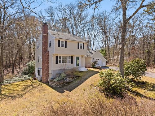 31 Sanderling Dr, Cataumet, MA, 02534-1081 | Card Image