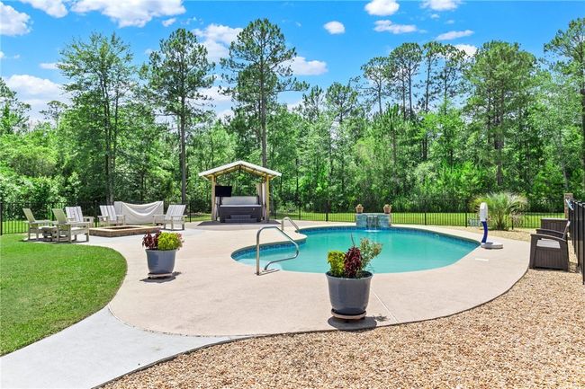 Pool | Image 33