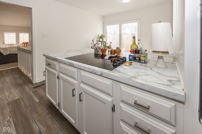 615 Conner Creek Dr, Condo with 2 bedrooms, 2 bathrooms and null parking in Fishers IN | Image 8