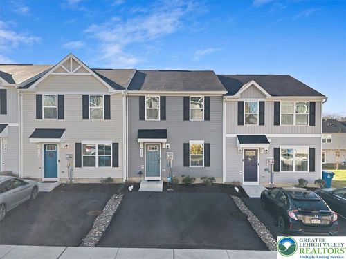 2142 Cross Country Rd, NORTHAMPTON, PA, 18067-8725 | Card Image