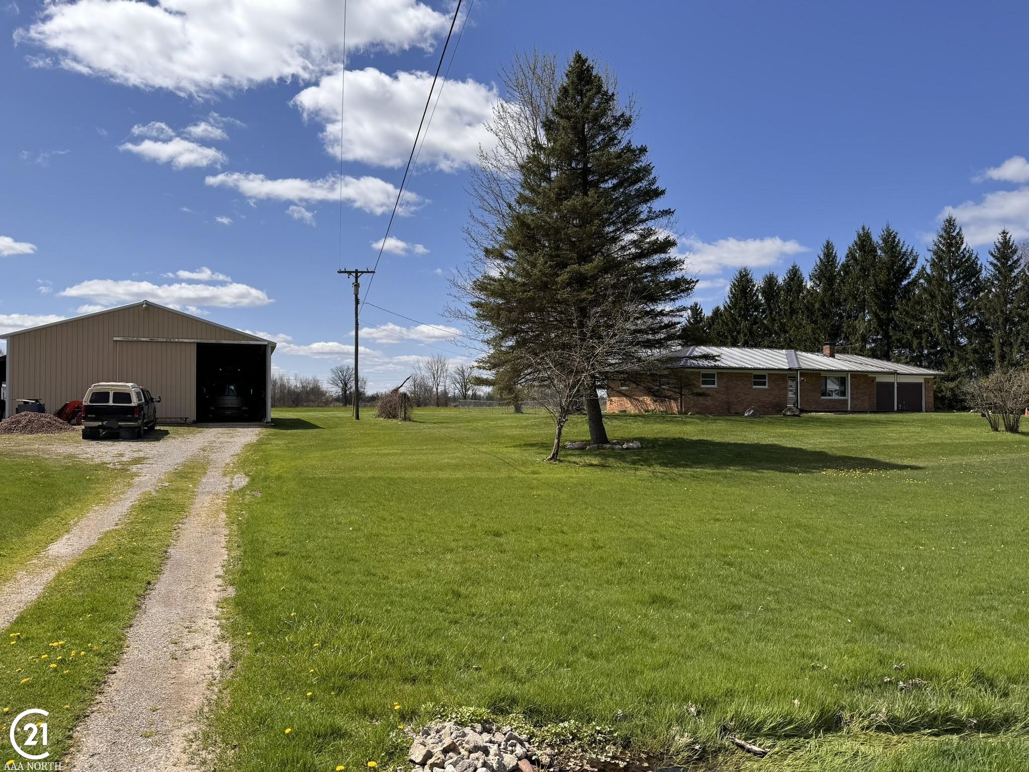 34 Mile Rd, Armada, MI 48005