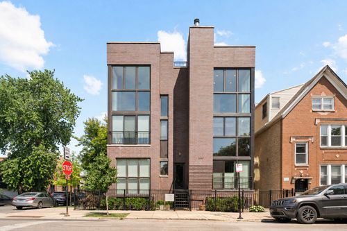 2s-2047 N Leavitt St, Chicago, IL, 60647-4405 | Card Image