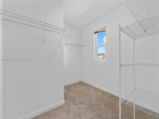 619 Ne 5 Th St, House other with 5 bedrooms, 3 bathrooms and null parking in Florida City FL | Image 25