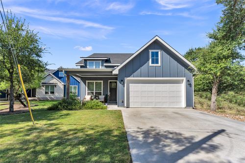 824 Woodland Hills Dr, Granite Shoals, TX, 78654-2429 | Card Image