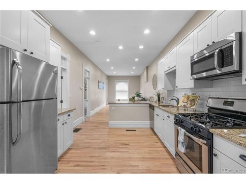 328 E Dakota Ave, Denver, CO, 80209-1713 | Card Image
