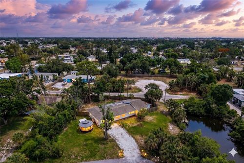 807 Lucille Ave, NOKOMIS, FL, 34275-2312 | Card Image