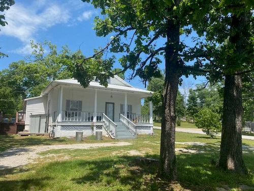 199 School St, Forsyth, MO, 65653-5203 | Card Image