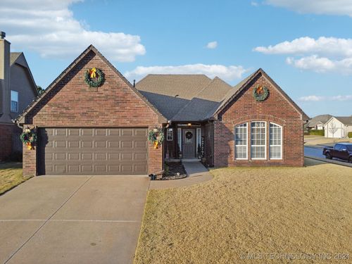 1421 W 117th Street, Jenks, OK, 74037 | Card Image