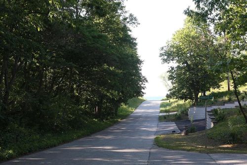 18 S Lake Shore County Rd, Beverly Shores, IN, 46301-0109 | Card Image