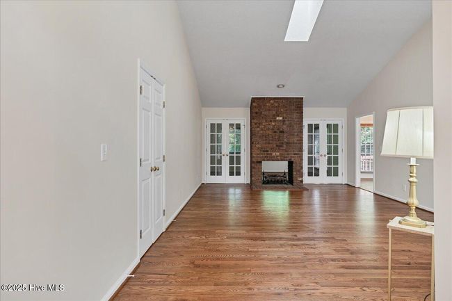 entry into living room | Image 11