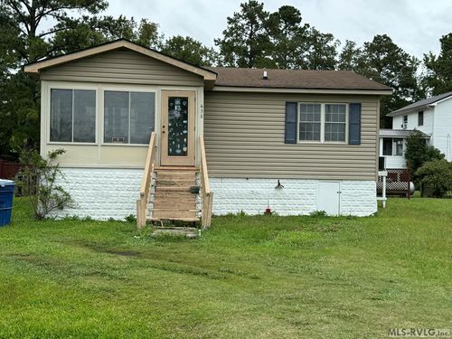 438 W Pungo St, Belhaven, NC, 27810-1260 | Card Image