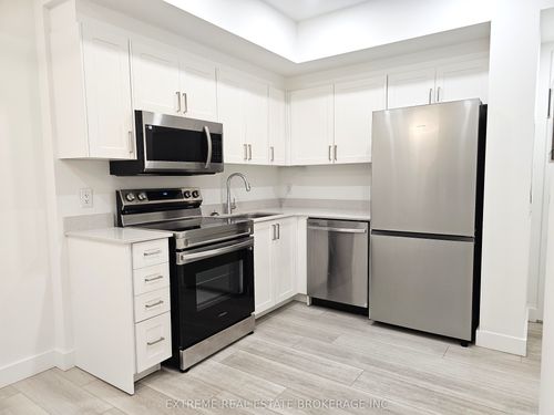 268 Oakdale Ave, St Catharines, ON, L2P2K4 | Card Image