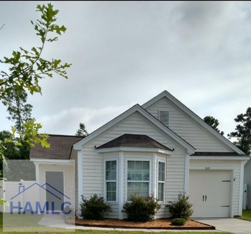 305 Connor Ct, Hinesville, GA, 31313-8083 | Card Image